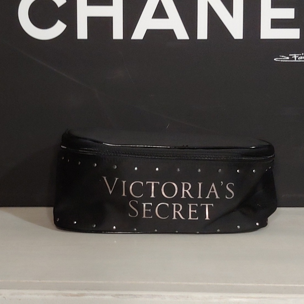 Victoria’s Secret Cosmetic Travel Bag with Studs VS Makeup Bag Makeup Tote 🆕